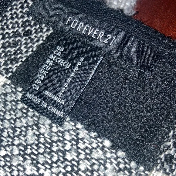 Ladies skirt - Picture 6 of 6